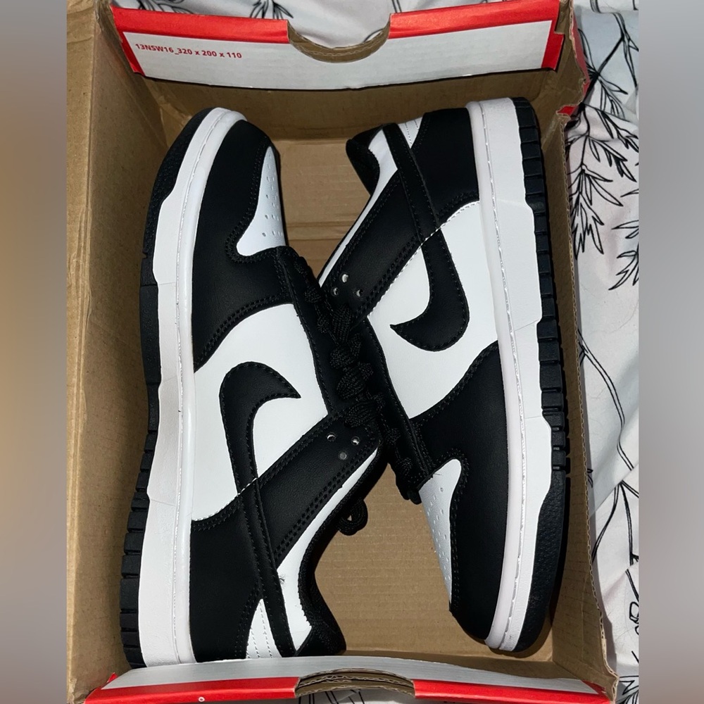 Nike low dunks
